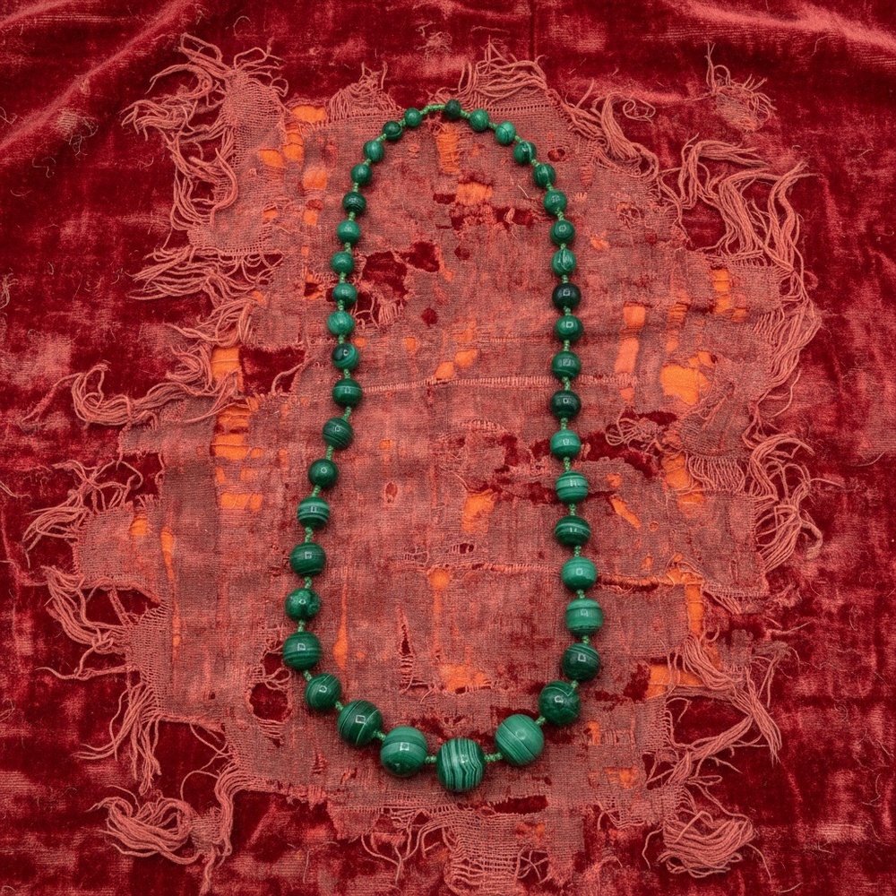 Vintage Malachite Bead Necklace 26” Graduated Green Stone Necklace, No Clasp